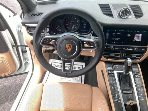 2021 Porsche Macan Base