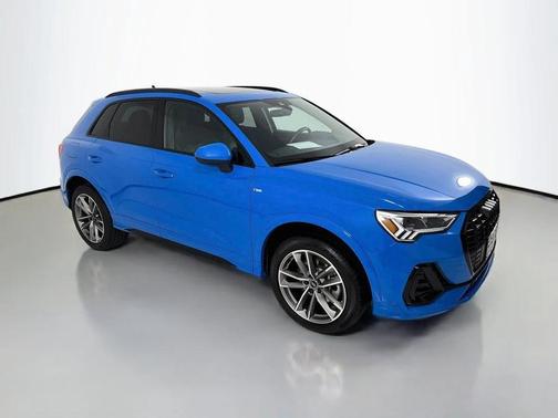 Turbo Blue 2023 Audi Q3 S line Premium 45 TFSI quattro