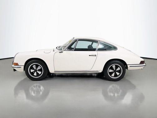 White 1967 Porsche 912