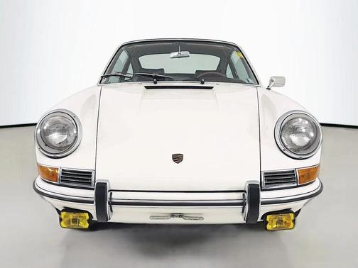 White 1967 Porsche 912