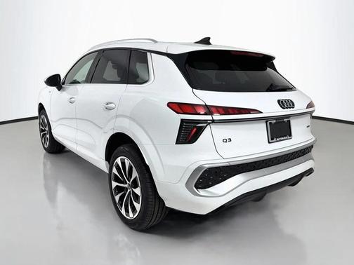 Arkona White 2026 Audi Q3 TFSI quattro S tronic