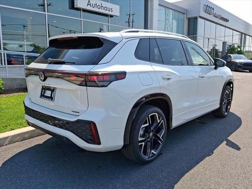 2025 Volkswagen Tiguan 2.0T SEL R-Line 4MOTION