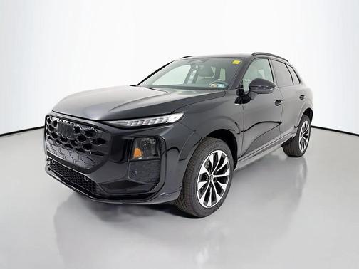 Mythos Black Metallic 2026 Audi Q3 TFSI quattro S tronic