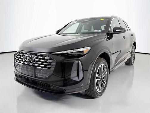 2025 Audi Q5 Premium TFSI quattro S tronic