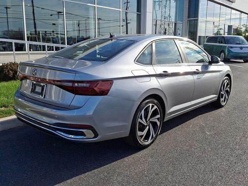 2025 Volkswagen Jetta 1.5T SEL