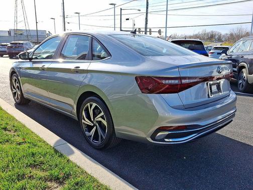 2025 Volkswagen Jetta 1.5T SEL