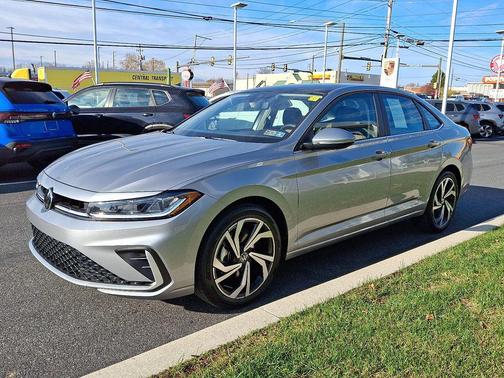 2025 Volkswagen Jetta 1.5T SEL