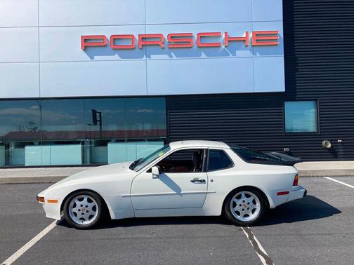 1987 Porsche 944