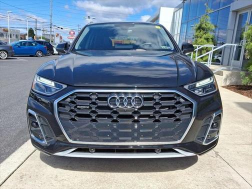 2022 Audi Q5 45 S line Premium Plus