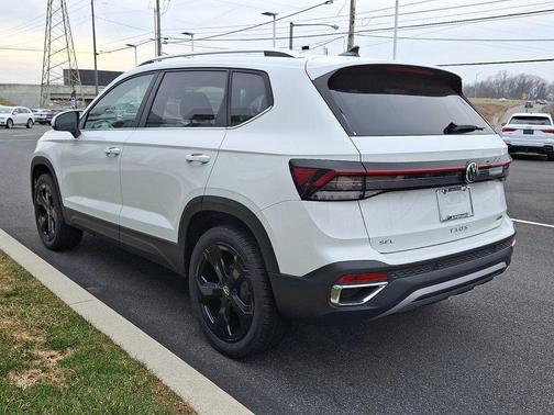 2026 Volkswagen Taos SEL