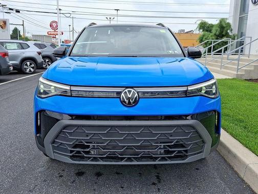 2025 Volkswagen Taos 1.5T SE Black