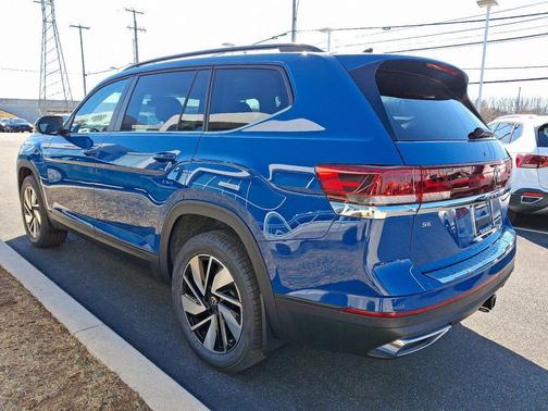 2025 Volkswagen Atlas 2.0T SE w/Technology 4MOTION