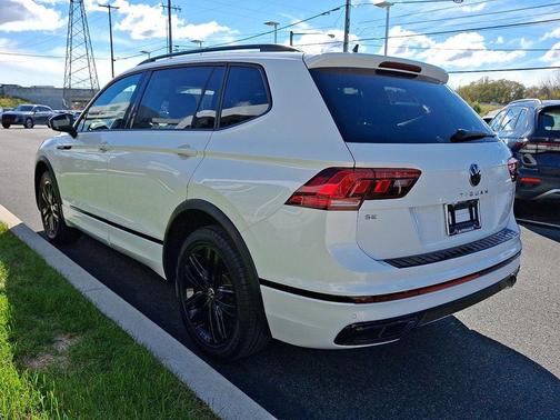 2022 Volkswagen Tiguan 2.0T SE R-Line Black 4MOTION