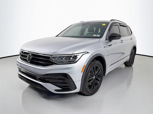 2022 Volkswagen Tiguan 2.0T SE R-Line Black 4MOTION