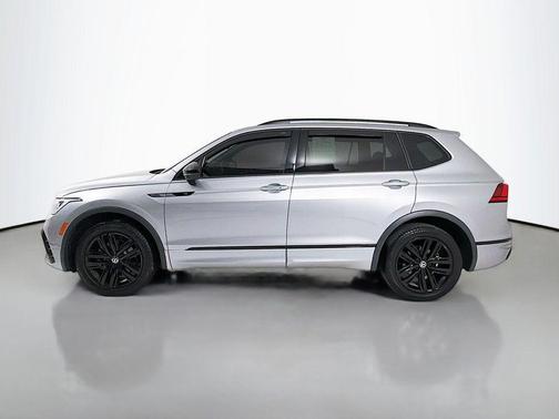2022 Volkswagen Tiguan 2.0T SE R-Line Black 4MOTION