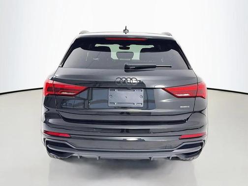 2023 Audi Q3 45 S line Premium Plus