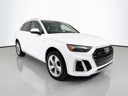 2023 Audi Q5 45 S line Premium Plus