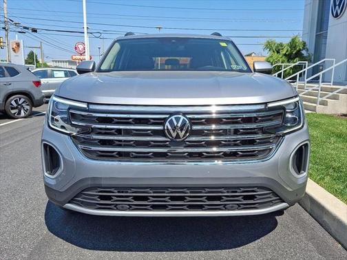 2025 Volkswagen Atlas 2.0T SE w/Technology 4MOTION