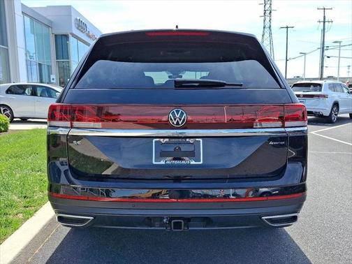 2025 Volkswagen Atlas 2.0T SE w/Technology 4MOTION