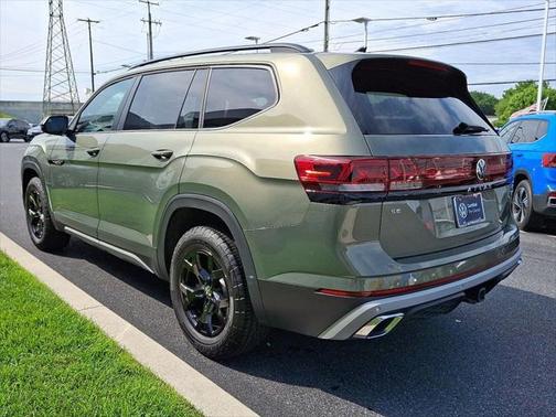 2025 Volkswagen Atlas 2.0T Peak Edition