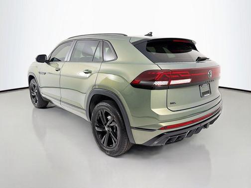2025 Volkswagen Atlas Cross Sport 2.0T SEL