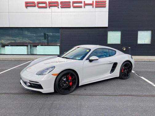 2025 Porsche 718 Cayman S