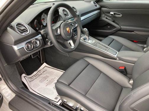 2025 Porsche 718 Cayman S