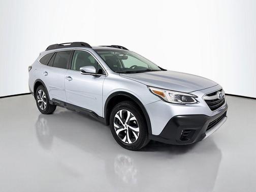Ice Silver Metallic 2022 Subaru Outback Limited