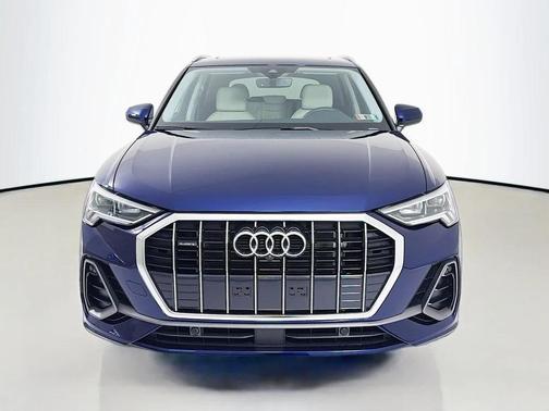 2025 Audi Q3 45 S line Premium Plus