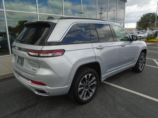 2024 Jeep Grand Cherokee Overland