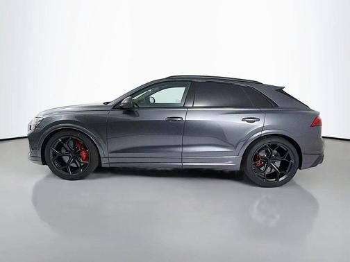 Daytona Gray Pearl Effect 2026 Audi RS Q8 4.0T