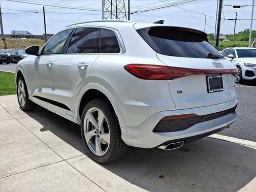 2025 Audi Q5 Premium Plus