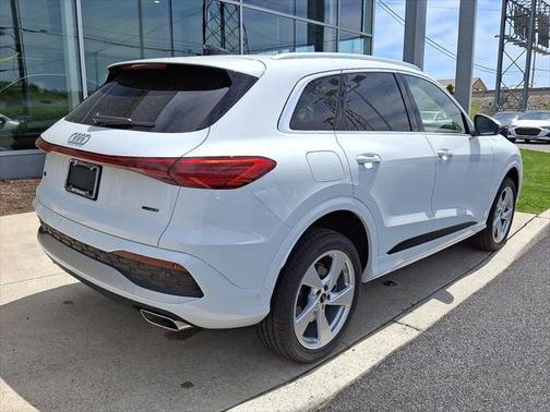 2025 Audi Q5 Premium Plus