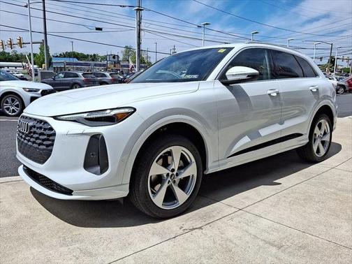 2025 Audi Q5 Premium Plus