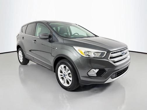 Magnetic Metallic 2017 Ford Escape SE