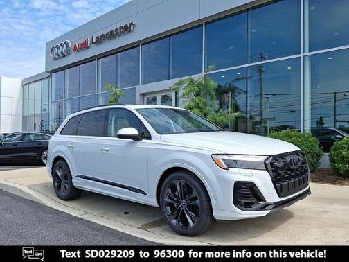 2025 Audi Q7 55 Premium Plus