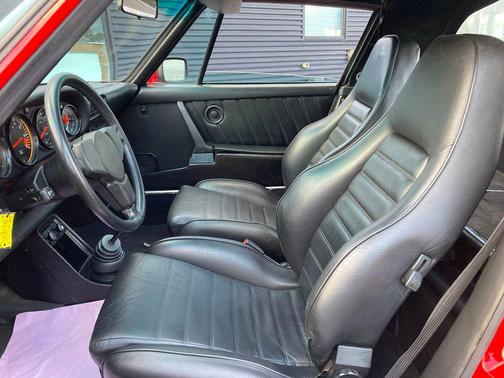 1983 Porsche 911 SC Cabriolet