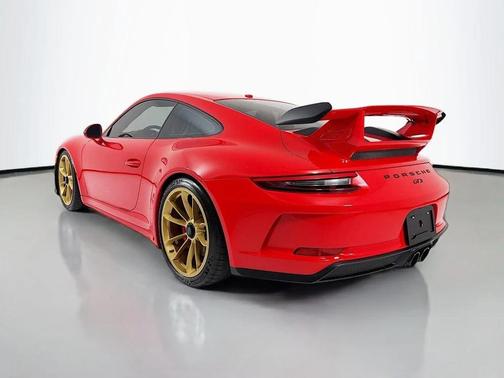 Guards Red 2019 Porsche 911 GT3