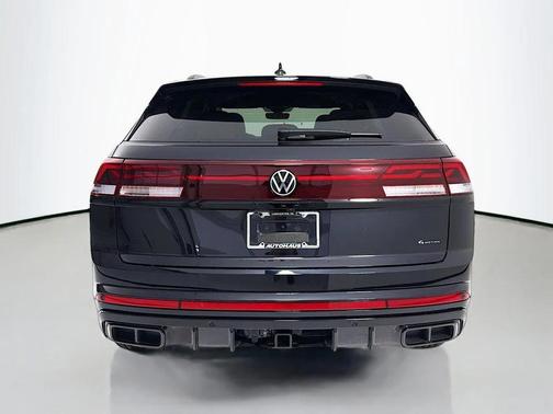deep black pearl 2026 Volkswagen Atlas Cross Sport 2.0T SEL