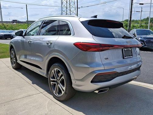 2025 Audi Q5 Premium