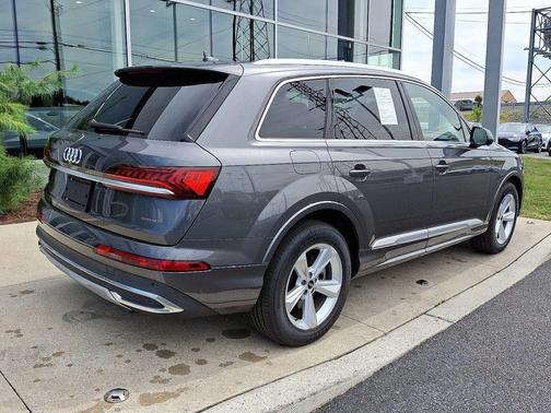 2021 Audi Q7 45 Premium