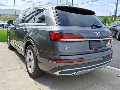 2021 Audi Q7 45 Premium