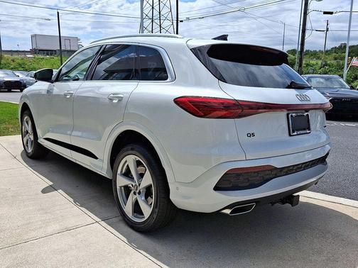 2025 Audi Q5 Premium Plus