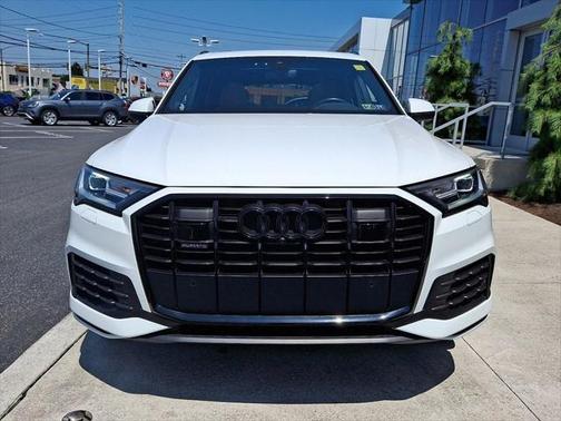 2022 Audi Q7 55 Premium Plus