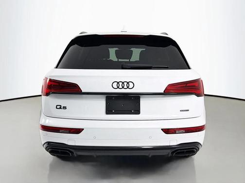 2025 Audi Q5 45 S line Premium