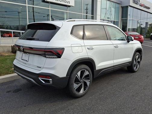 2026 Volkswagen Taos SE