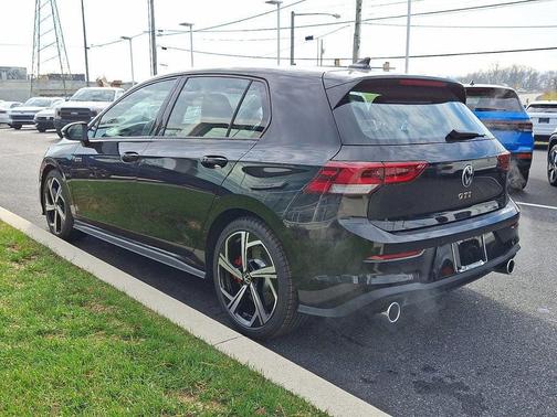 2026 Volkswagen Golf GTI 2.0T SE DSG