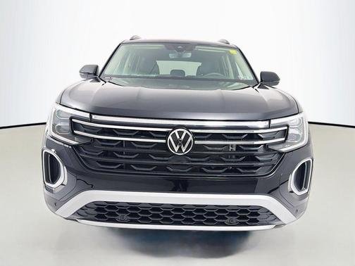 Deep Black Pearl 2026 Volkswagen Atlas Peak Edition