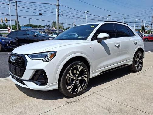 2023 Audi Q3 45 S line Premium Plus