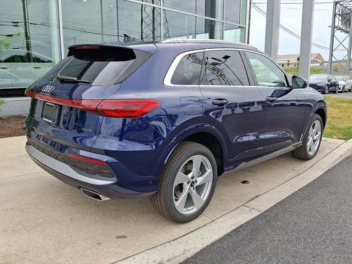 2025 Audi Q5 Premium Plus